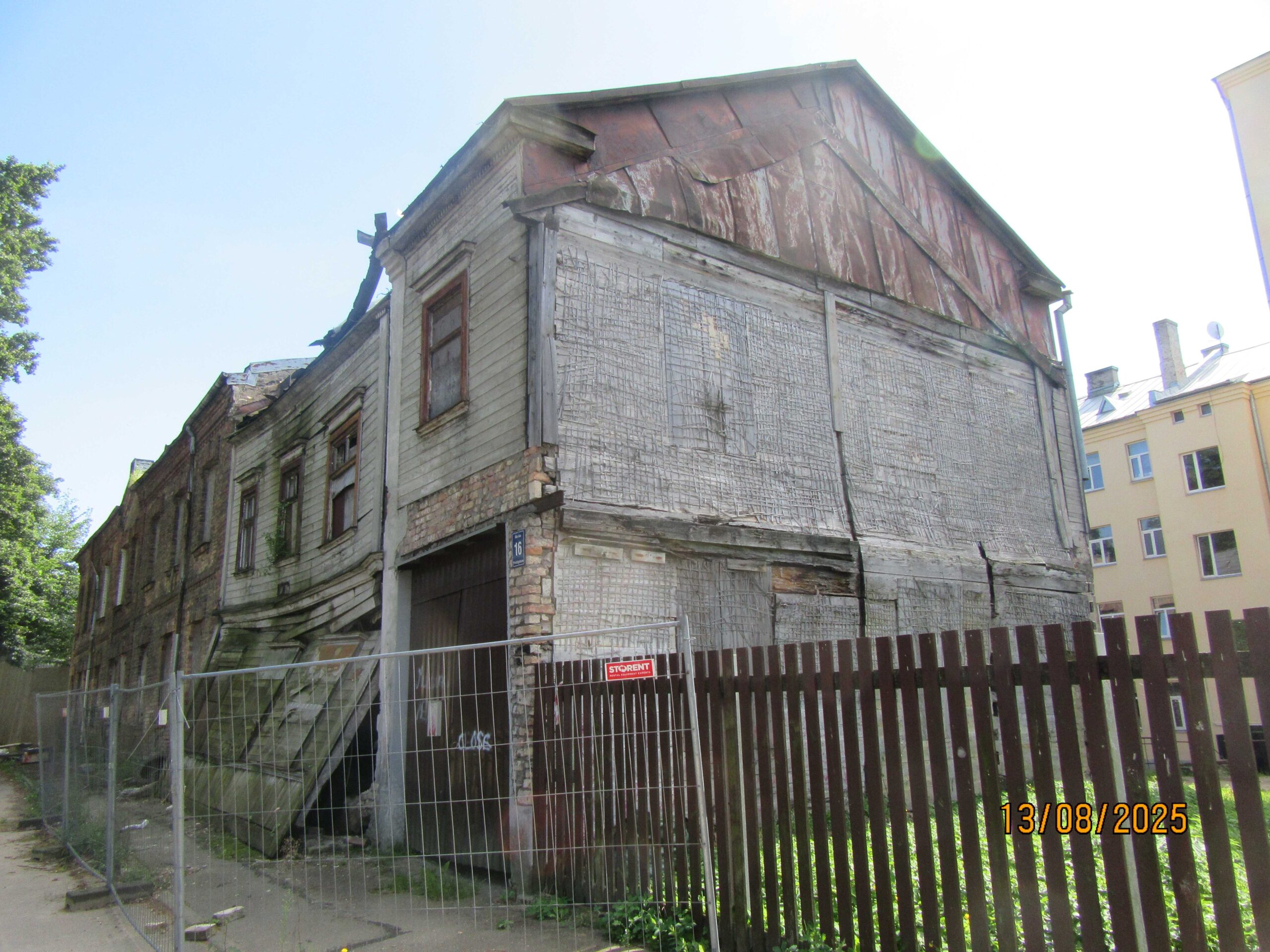 Āžu 16