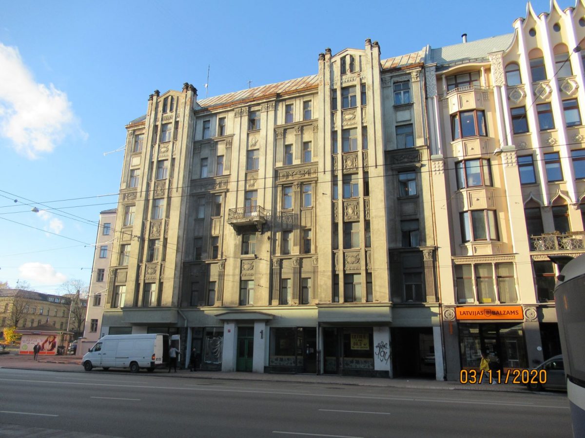 Brīvības 83