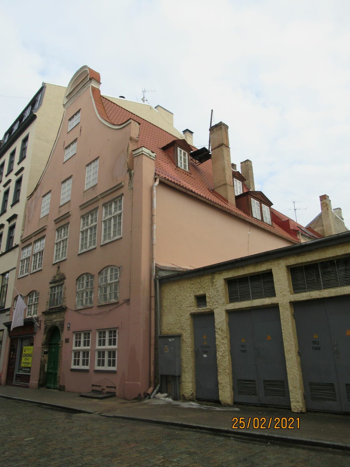 Tirgoņu 10