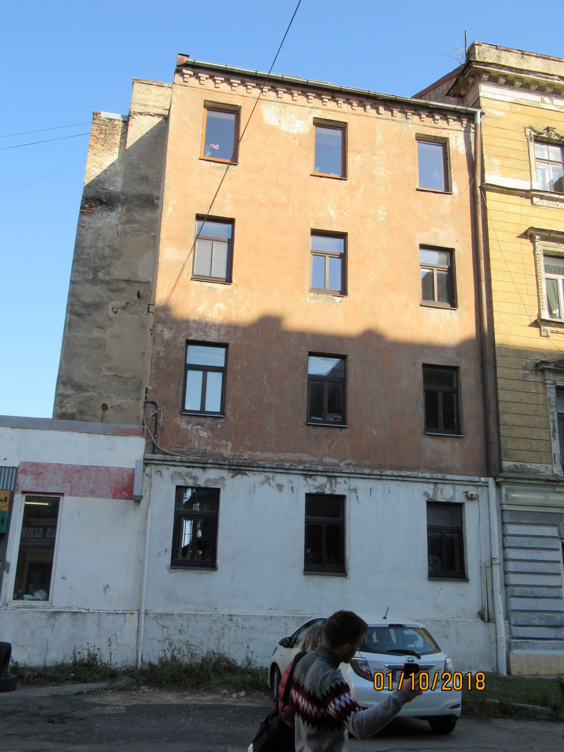 Brīvības 195