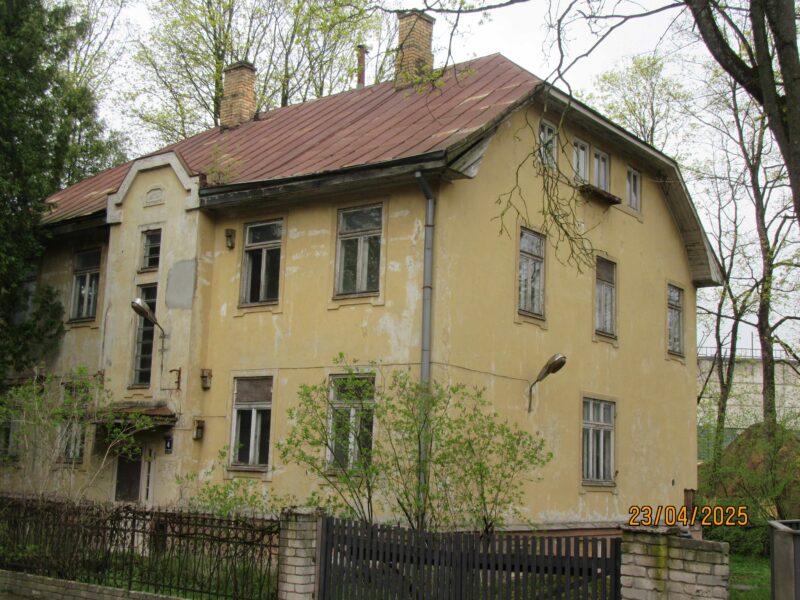 0100 064 0258 001
